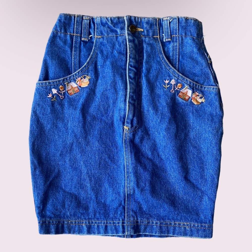 Vintage Cottagecore embroidered farmer denim skirt
